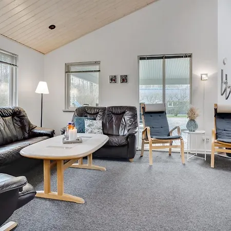 Anica - 29km From The Sea By Interhome